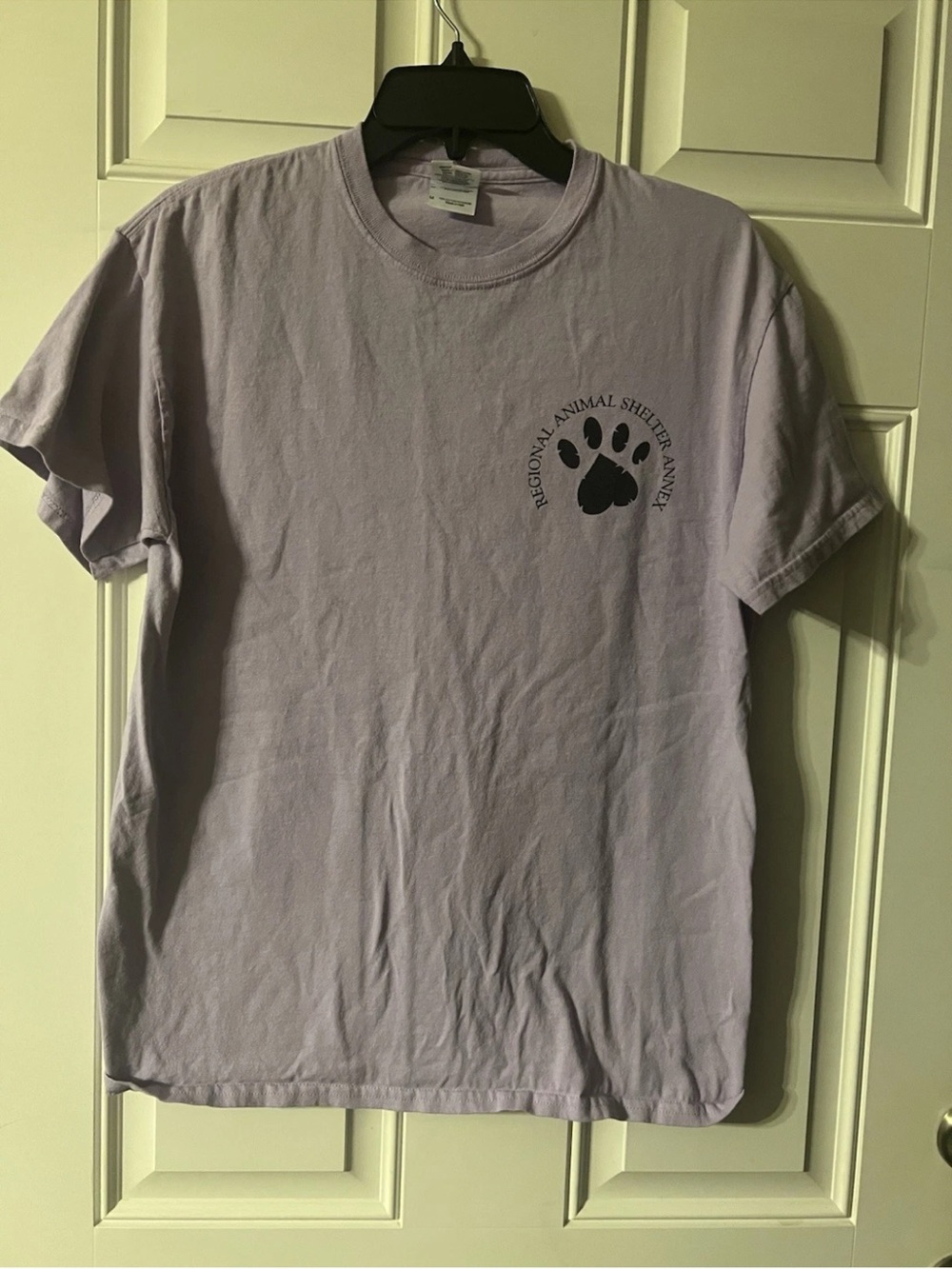 Gildan Size Medium Regional Animal Shelter Annex Shirt